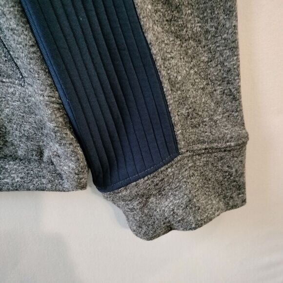 Chicago Bears Hoodie Mens Medium Gray NFL Team Apparel TX3 Spellout Sweatshirt - Picture 5 of 13